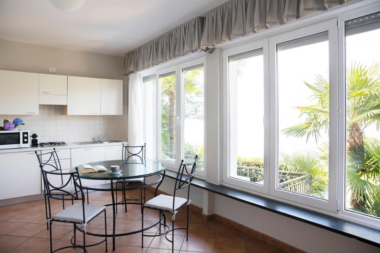 Charming Moment Di Villa Porta - Residenza Leonardo Луино Экстерьер фото